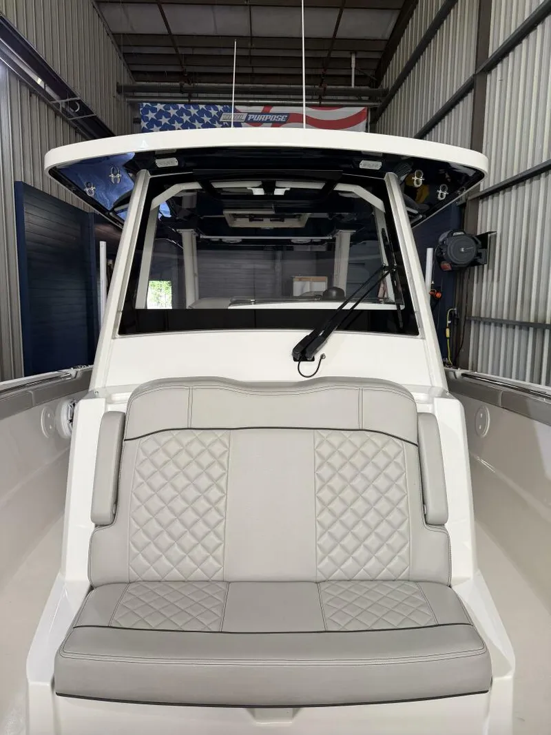 Slide: The Image of Pursuit 32 2022 - 5456313