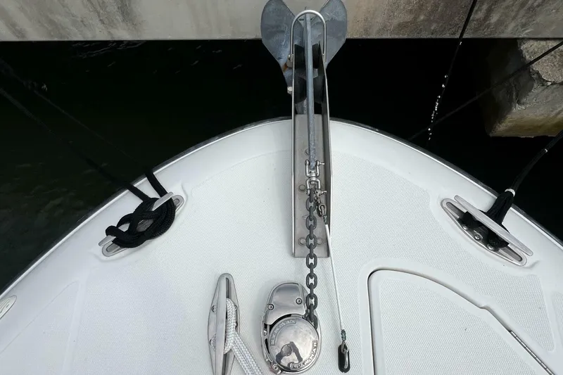 Slide: The Image of Hydra-Sports Vector 3300 CC 2003 - 5456078