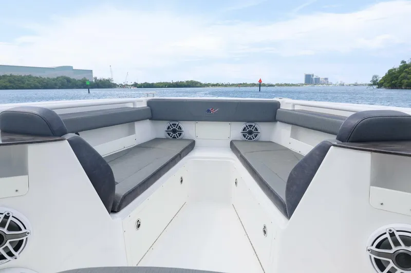 Slide: The Image of Crevalle 33 CSF 2022 - 5475779