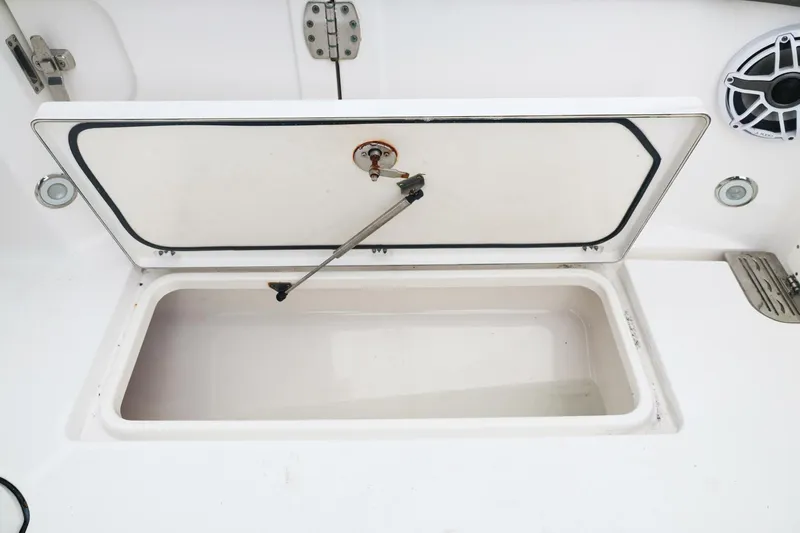 Slide: The Image of Crevalle 33 CSF 2022 - 5475791