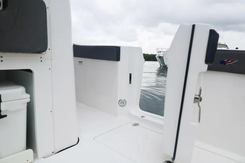 Slide: The Image of Crevalle 33 CSF 2022 - 5475804