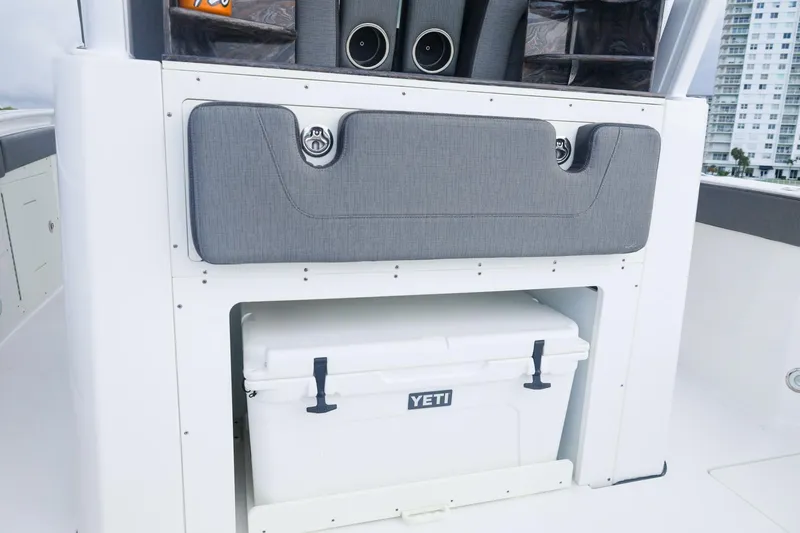 Slide: The Image of Crevalle 33 CSF 2022 - 5475772