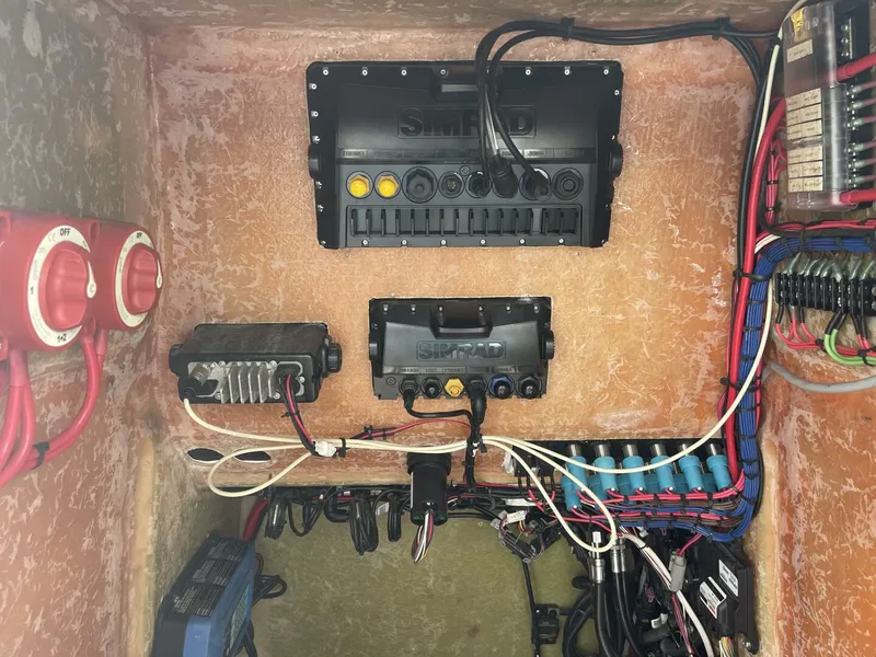 Slide: The Image of Intrepid Walkaround 289 2001 - 5709640