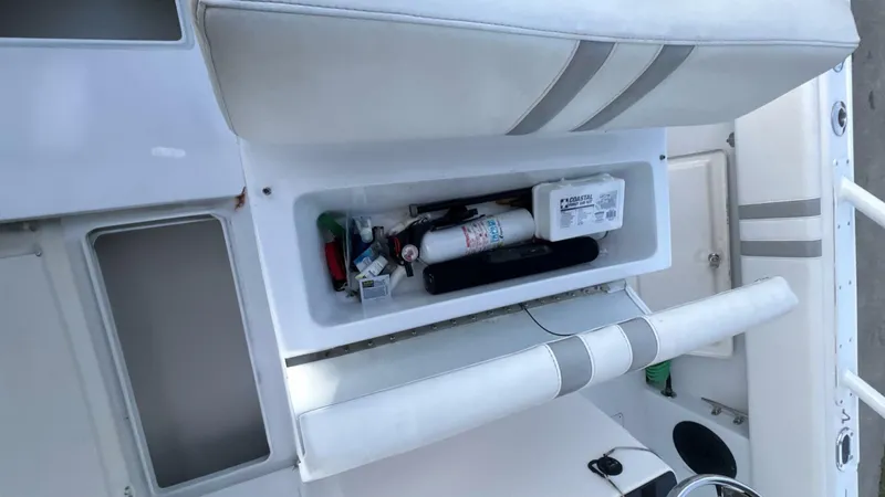 Slide: The Image of Intrepid Walkaround 289 2001 - 5709643