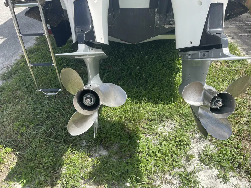 Slide: The Image of Intrepid Walkaround 289 2001 - 5709661