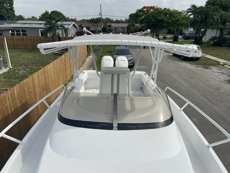 Slide: The Image of Intrepid Walkaround 289 2001 - 5709624