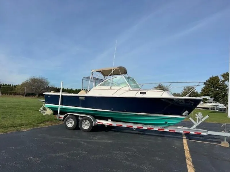 The Image of Hunt Surfhunter 25 2004 - 5740069