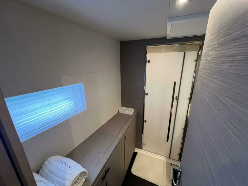 Slide: The Image of Fountaine Pajot MY6 2024 - 5458536