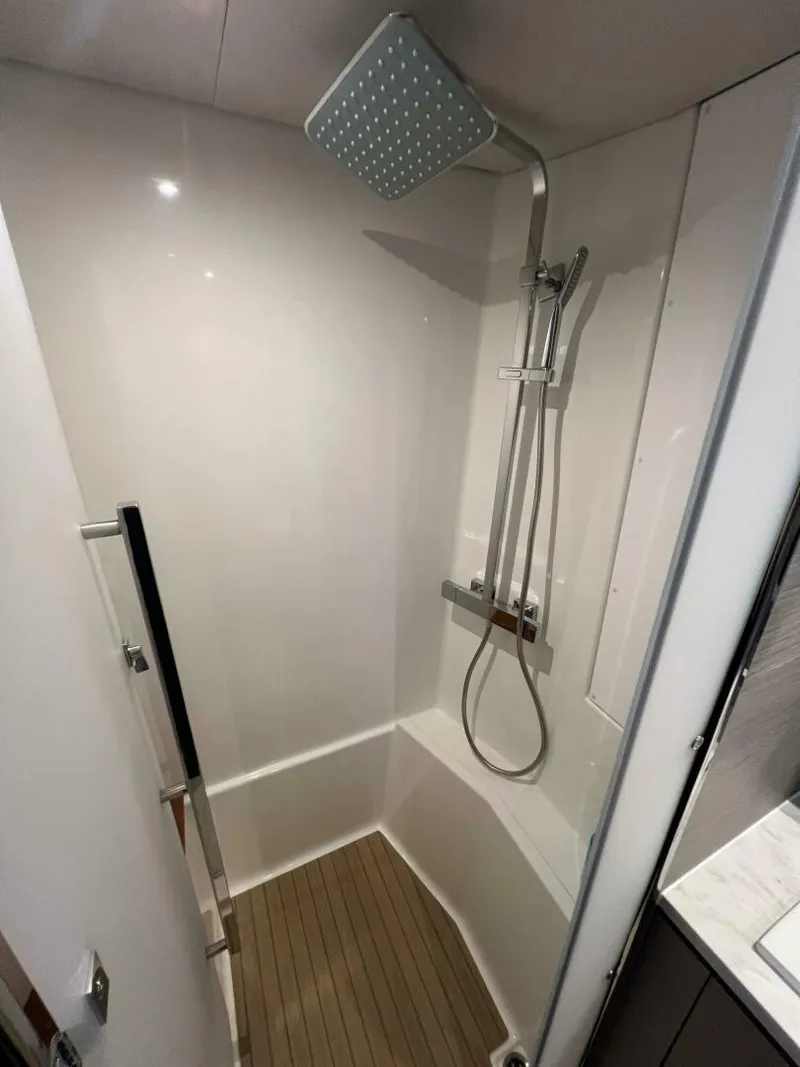 Slide: The Image of Fountaine Pajot MY6 2024 - 5458538