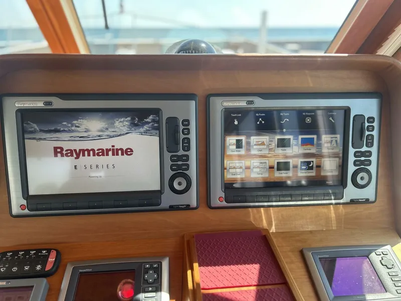 Slide: The Image of Sabre Sedan 2010 - 5459356