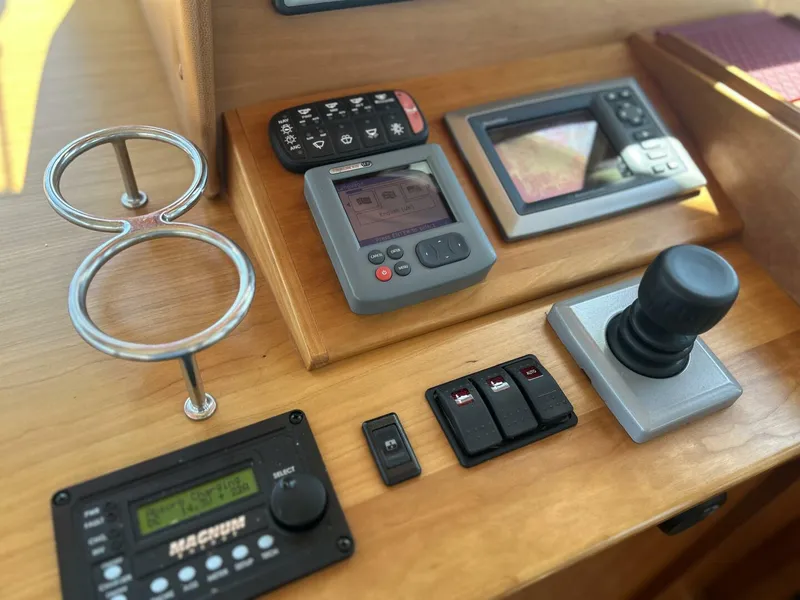 Slide: The Image of Sabre Sedan 2010 - 5459989