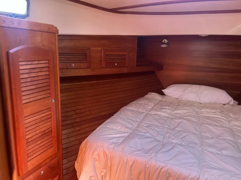 Slide: The Image of Sabre Sedan 2010 - 5459359