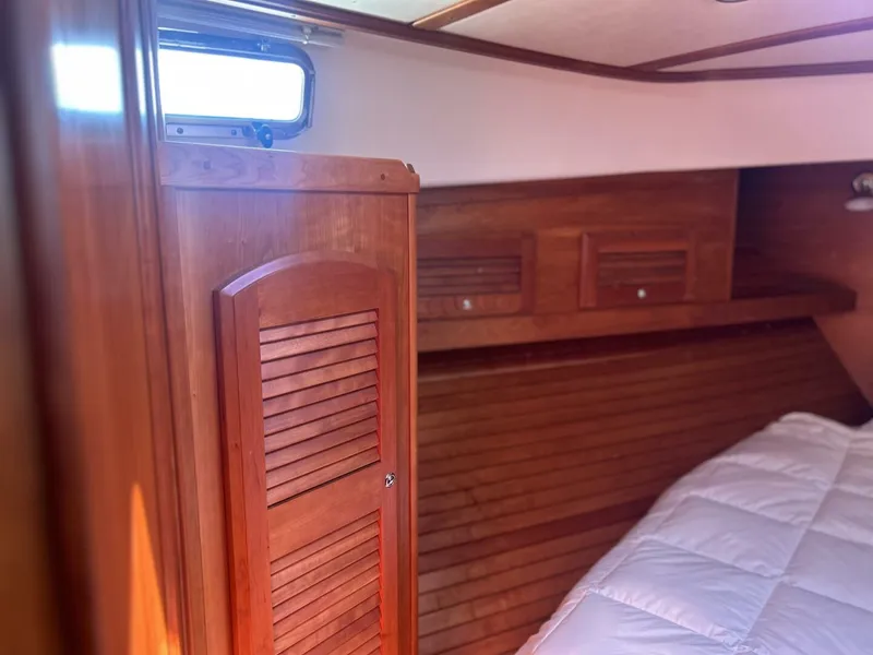 Slide: The Image of Sabre Sedan 2010 - 5459361