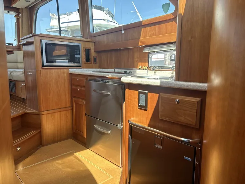 Slide: The Image of Sabre Sedan 2010 - 5460000