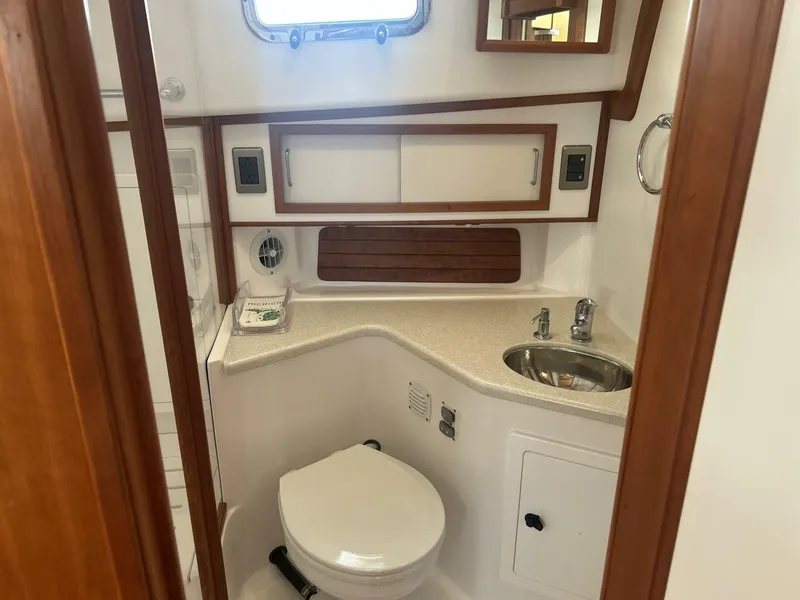 Slide: The Image of Sabre Sedan 2010 - 5459997