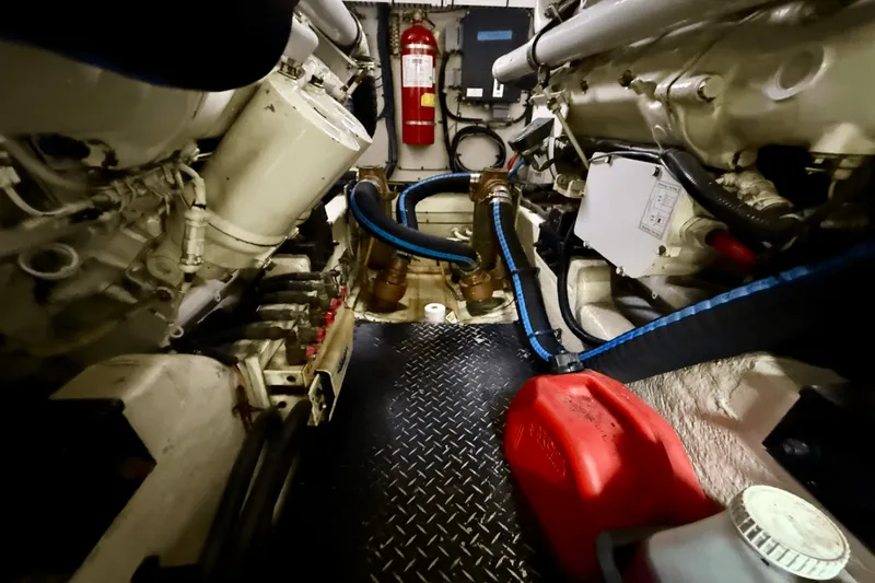 Slide: The Image of Sea Ray 550 SEDAN BRIDGE 2005 - 5711021