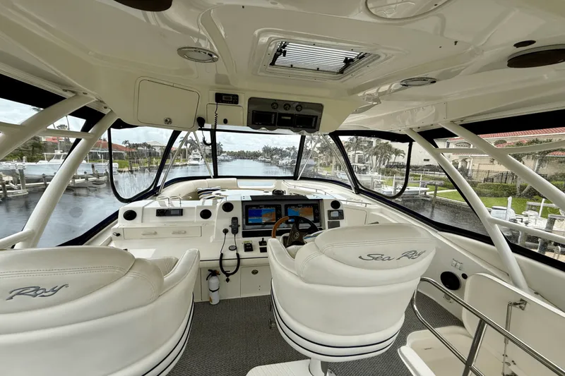 Slide: The Image of Sea Ray 550 SEDAN BRIDGE 2005 - 5711039