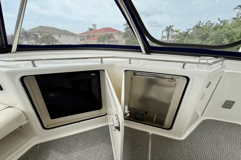 Slide: The Image of Sea Ray 550 SEDAN BRIDGE 2005 - 5711042