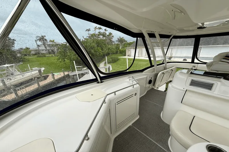Slide: The Image of Sea Ray 550 SEDAN BRIDGE 2005 - 5711043