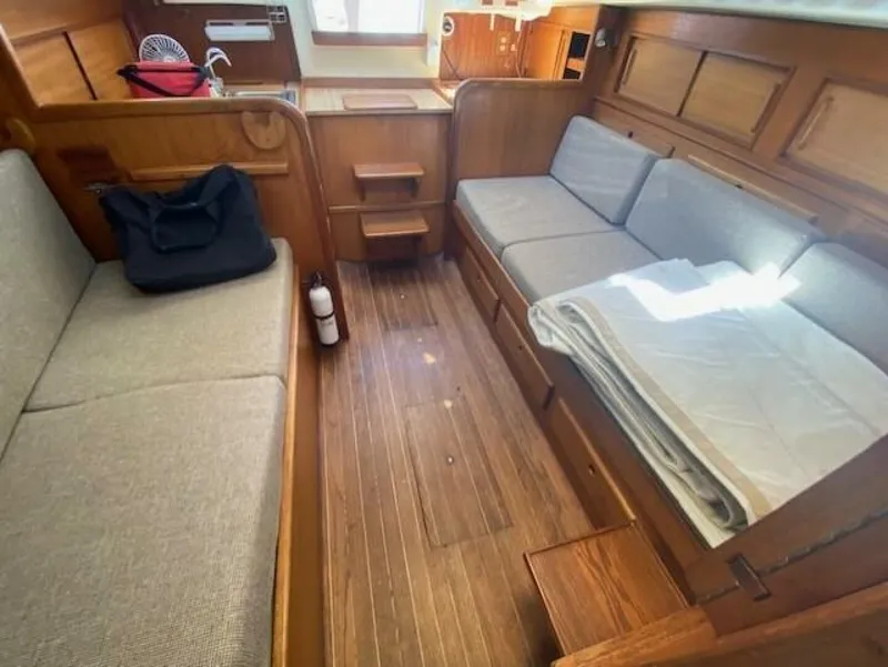 Slide: The Image of Saloon - 5459329