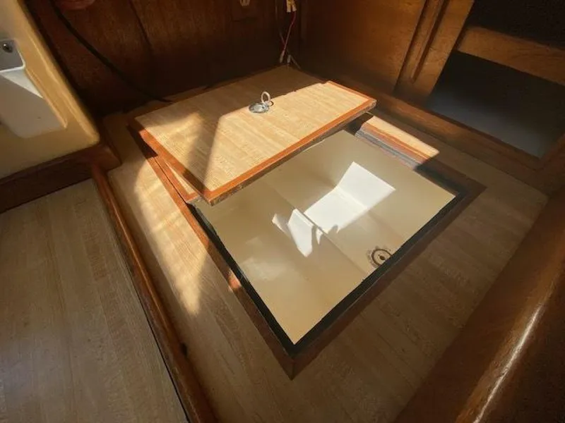 Slide: The Image of Large Self Draining Ice Box - 5459137