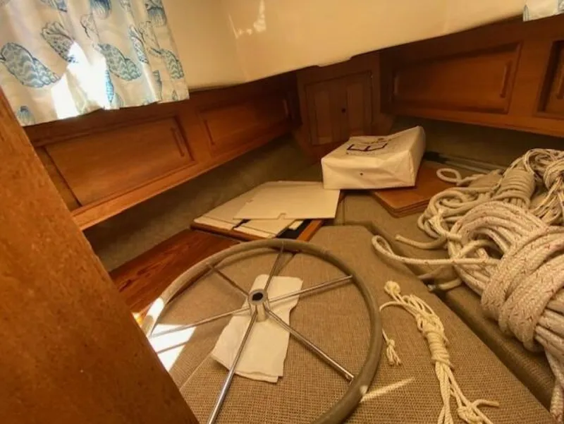 Slide: The Image of V-berth - 5459328