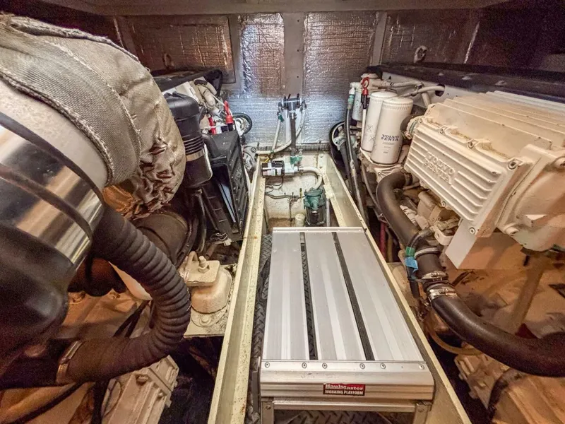 Slide: The Image of Silverton 38 Convertible 2007 - 5468255