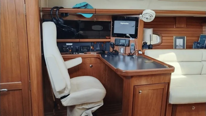 Slide: The Image of Hunter 50 2009 - 5463078