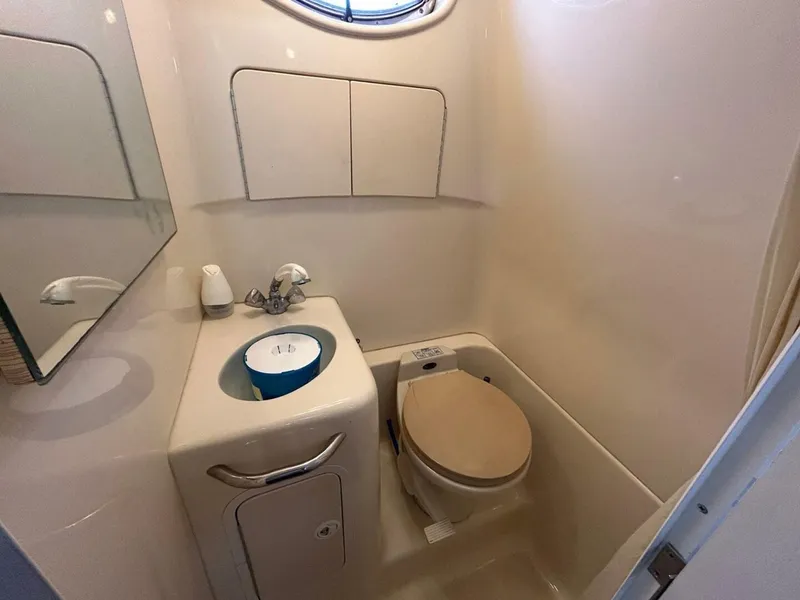 Slide: The Image of Sea Ray 270 Sundancer 2000 - 5463729