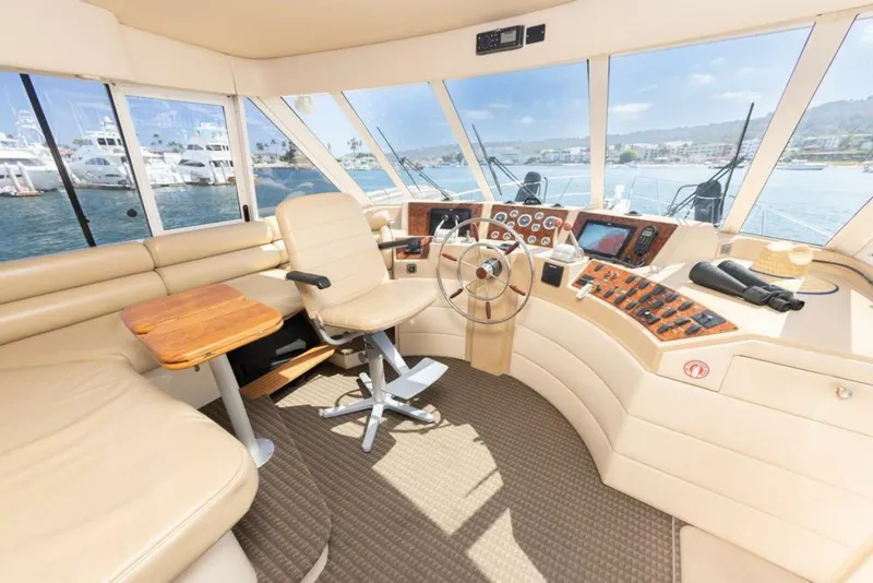 Slide: The Image of Meridian 490 Pilothouse 2004 - 5493521