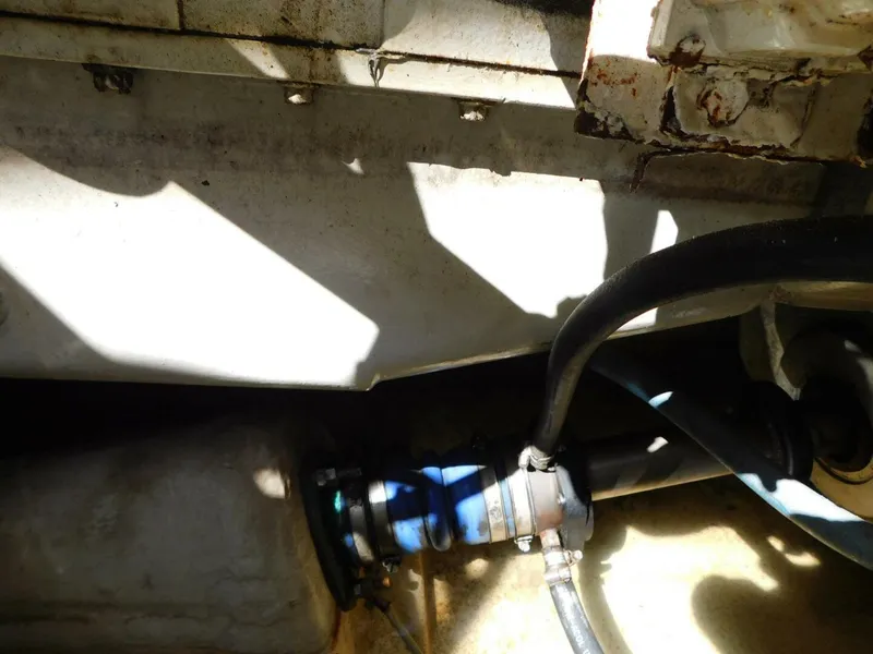 Slide: The Image of Tiara 3500 Express 2001 - 5465114