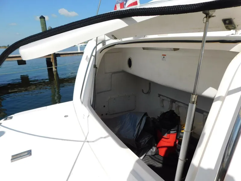 Slide: The Image of Tiara 3500 Express 2001 - 5465116