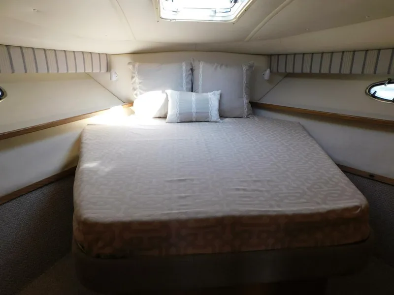 Slide: The Image of Tiara 3500 Express 2001 - 5465117