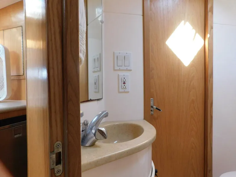 Slide: The Image of Tiara 3500 Express 2001 - 5465120