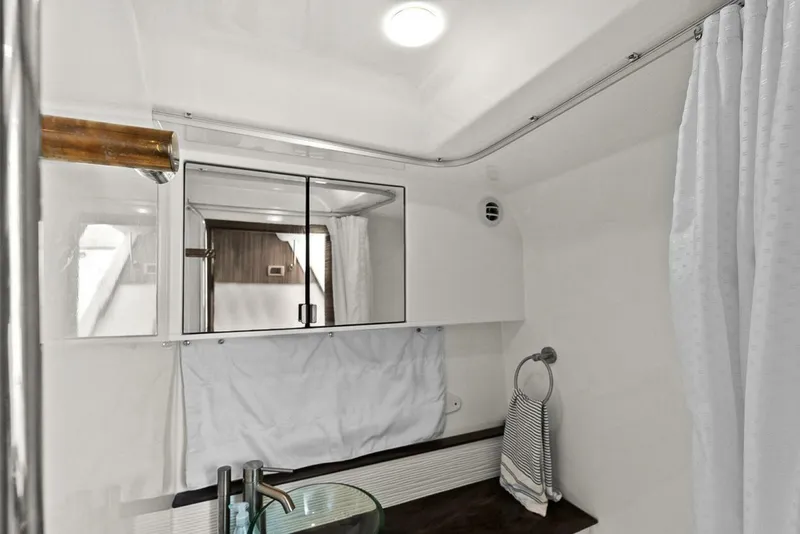 Slide: The Image of Sea Ray 320 DA-OB 2021 - 5510358