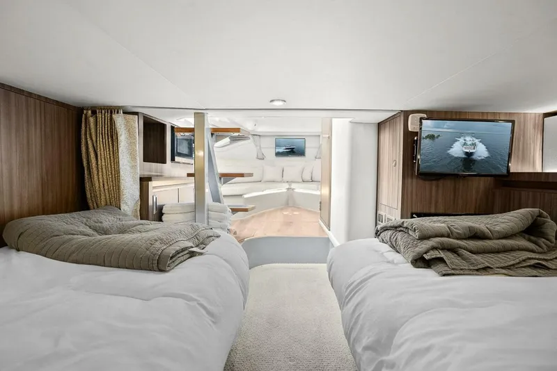 Slide: The Image of Sea Ray 320 DA-OB 2021 - 5510389