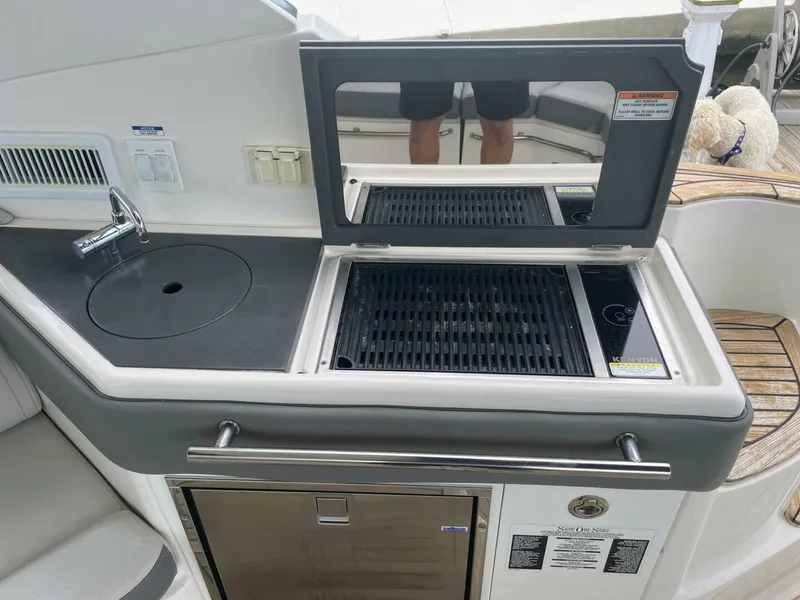 Slide: The Image of Sea Ray 320 DA-OB 2021 - 5466106