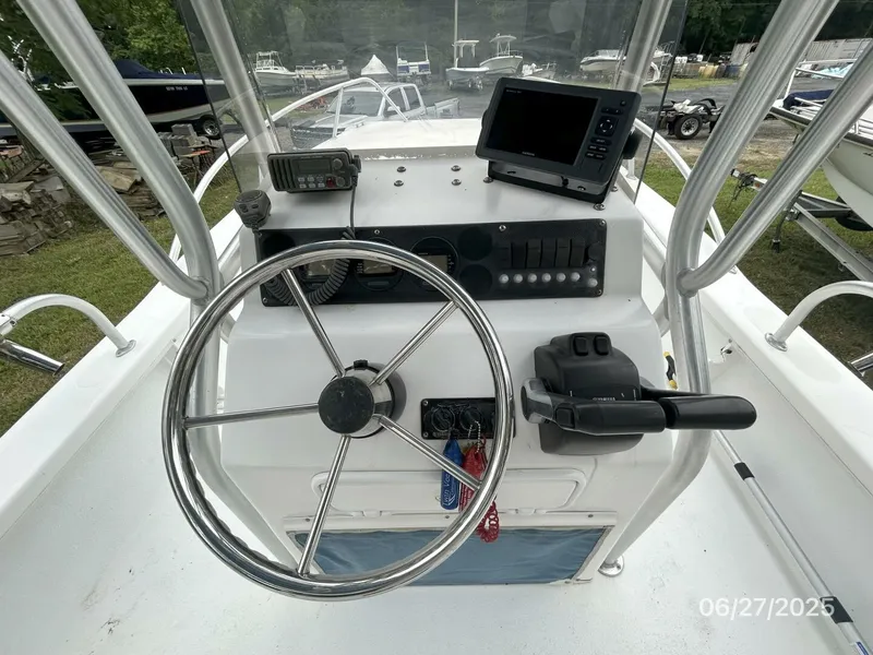 Slide: The Image of 22' Twin Vee helm3 - 5465925