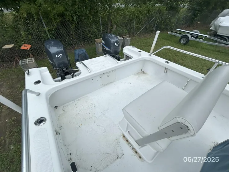 Slide: The Image of 22' Twin Vee cockpit aft2 - 5465909