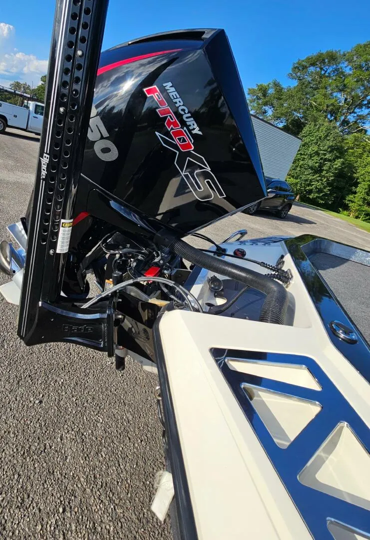 Slide: The Image of Ranger Z520L 2020 - 5485134