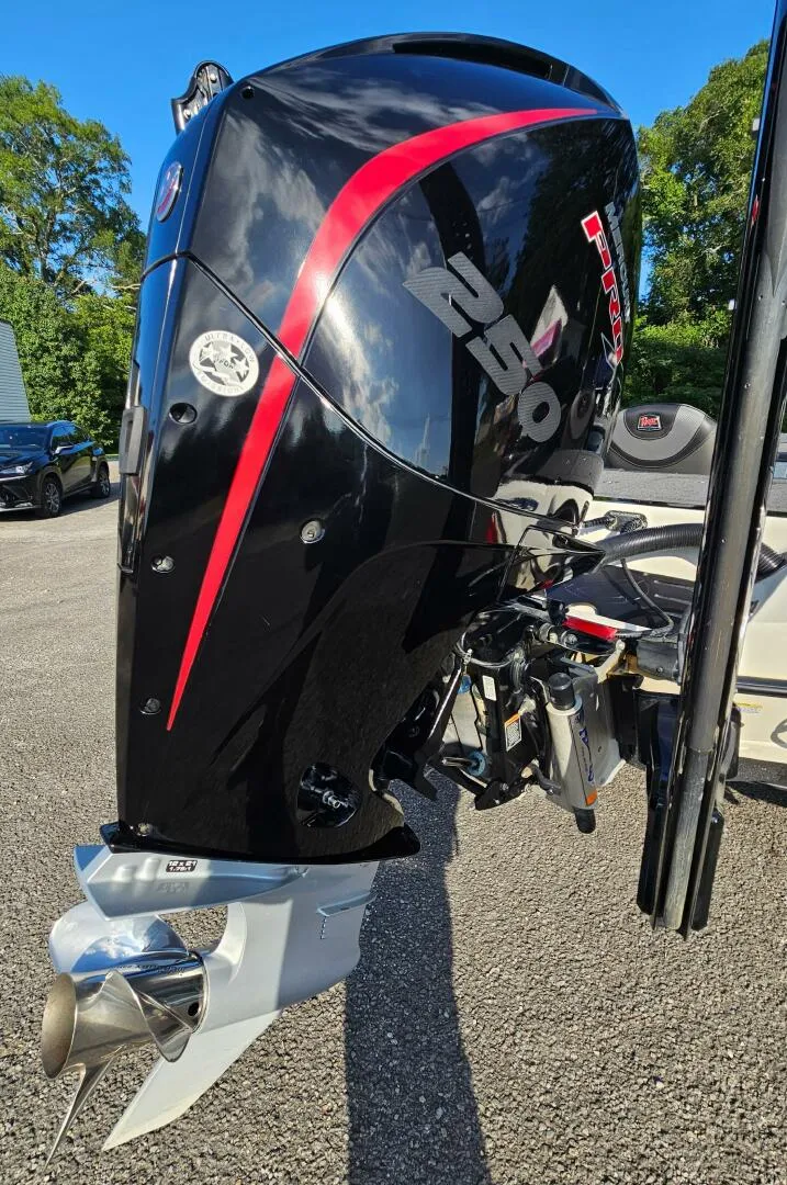 Slide: The Image of Ranger Z520L 2020 - 5485142