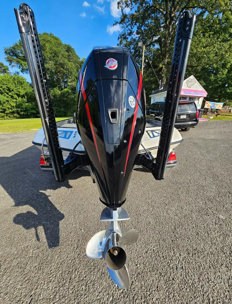 Slide: The Image of Ranger Z520L 2020 - 5485144