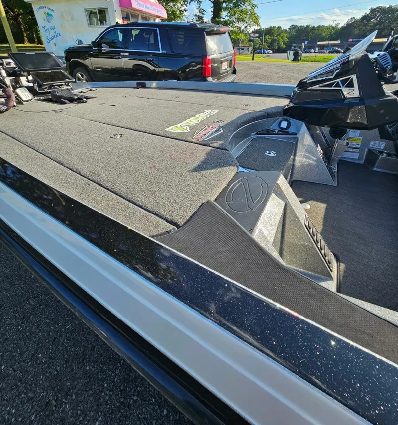 Slide: The Image of Ranger Z520L 2020 - 5485176