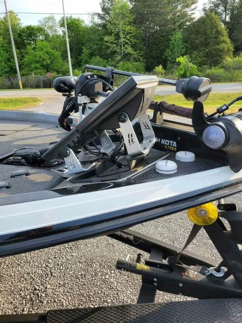 Slide: The Image of Ranger Z520L 2020 - 5471249