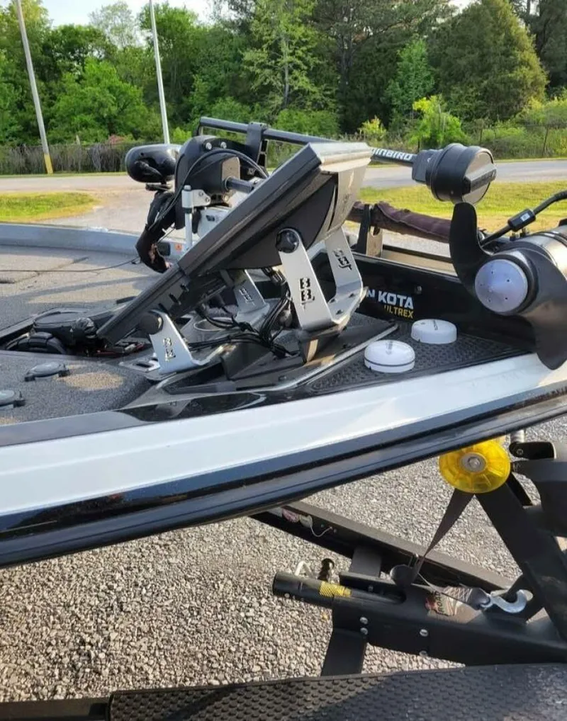 Slide: The Image of Ranger Z520L 2020 - 5485196