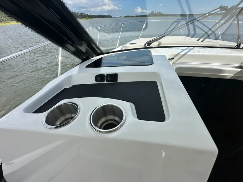 Slide: The Image of Boston Whaler 325 Conquest 2025 - 27