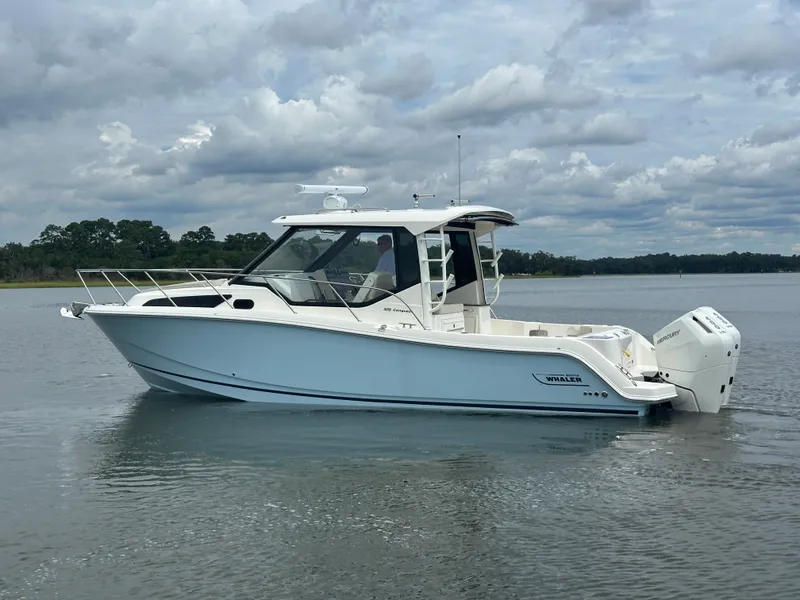 Slide: The Image of Boston Whaler 325 Conquest 2025 - 6