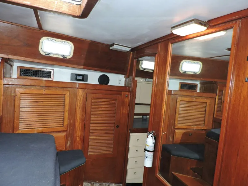 Slide: The Image of Endeavour 42 1985 - 5468230