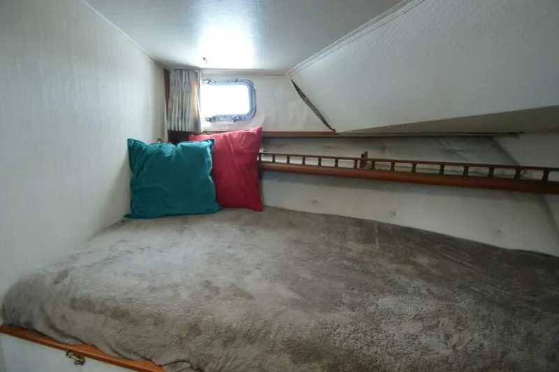 Slide: The Image of Tollycraft 48 CPMY 1991 - 5468336