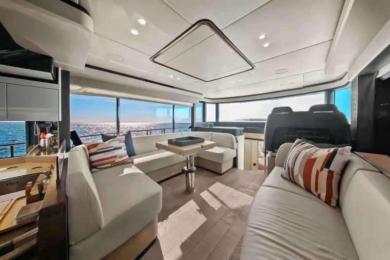 Slide: The Image of 2025 Absolute Navetta 53 - Salon - 5860745